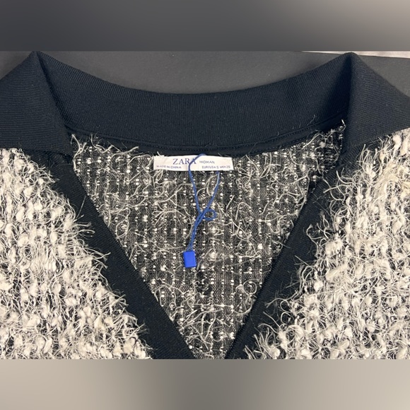 ZARA eyelash knit cropped top black and white in size small. NEW - Picture 5 of 5